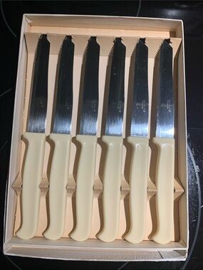 Steak Knives. Vintage 40’s/50’s MCM Quikut Set of 6